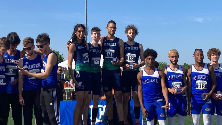 RAVEN ORANGE DEFENDS NATIONAL TITLE, MENS 4X400 TEAM BREAKS SCHOOL RECORD & CAPTURES NATIONAL TITLE OF THEIR OWN