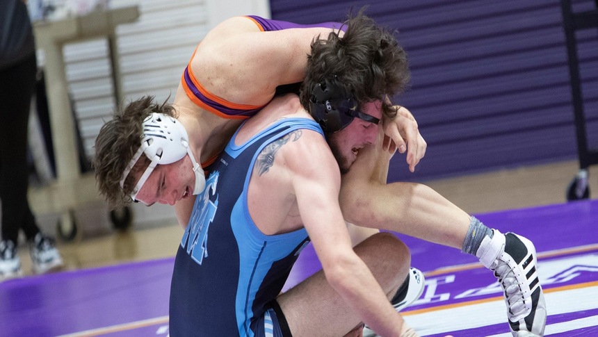 MIDDLESEX COLLEGE ADVANCES FOUR TO WRESTLING NATIONALS