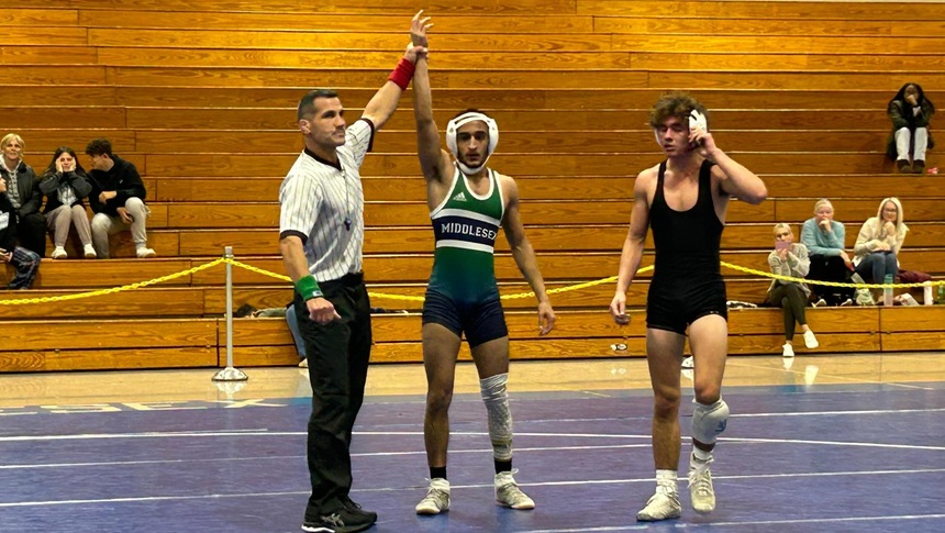 MIDDLESEX WRESTLING PULLS OUT 25-24 WIN OVER MONMOUTH CLUB IN TRI-MATCH